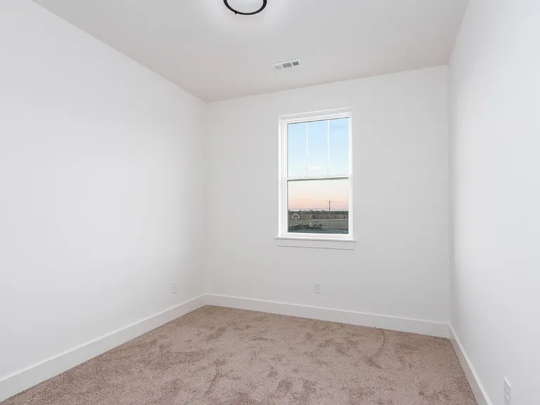 115 High Park Cir — Photo 32