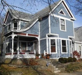 1st image of 446 E Mulberry St