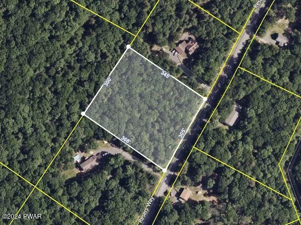 29 Resers Way, Dingmans Ferry, PA 18328