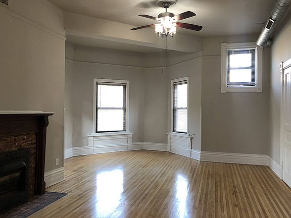 5th image of 858 N Wood St APT 2F