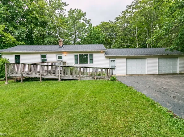 13514 Woodin Rd, Chardon, OH 44024