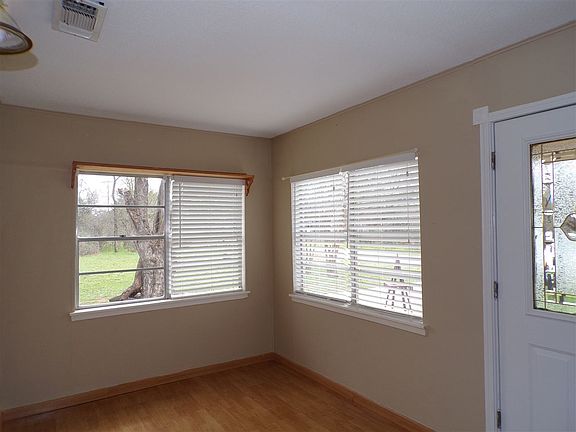 2nd image of 168 W Sweetbriar Dr