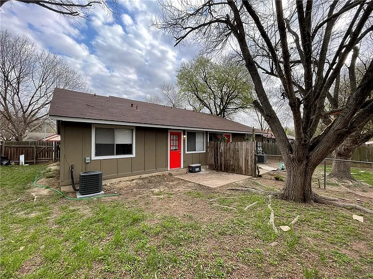 105 Meteor Dr #A — Photo 22