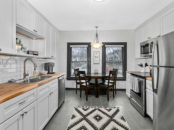 4th image of 1143 W 41st Ter #1