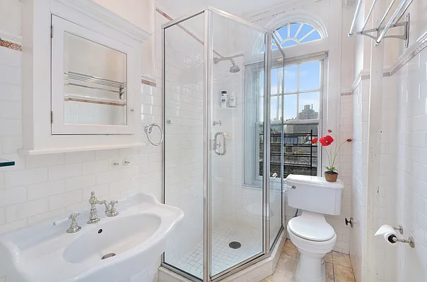 Sold by Corcoran | media 14