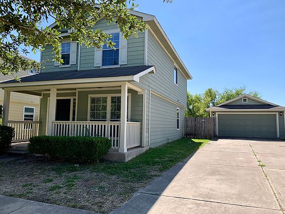 2nd image of 2825 Deerfern Ln