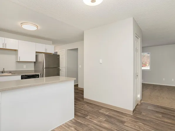 Valley Avenue 1412, 1412 Valley Ave E #8, Sumner, WA 98390