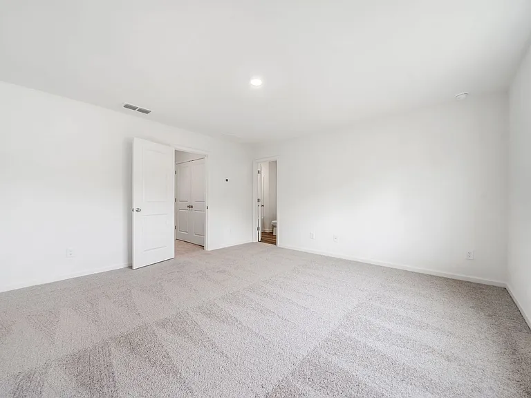 602 Jervis Way — Photo 34