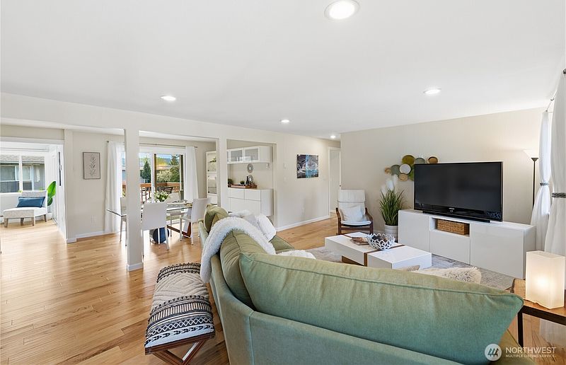 5th image of 17404 NE 45th Street #170