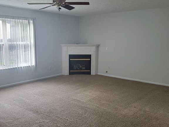 5th image of 19395 Romney Dr