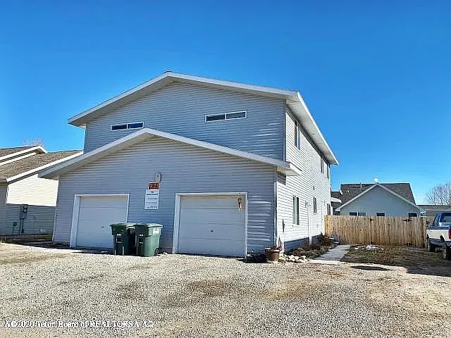 327 S Cole Ave — Photo 9