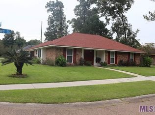 16313 Mockingbird Ln, Baton Rouge, LA 70819