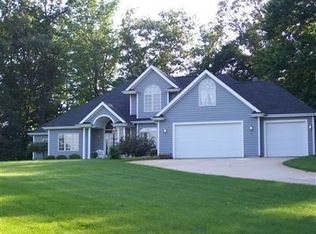 7674 Potato Hole Ct, New Carlisle, IN 46552