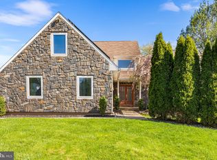 115 Hidden Creek Dr, Hatboro, PA 19040