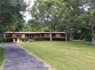 9425 SW 93rd Ave, Miami, FL 33176