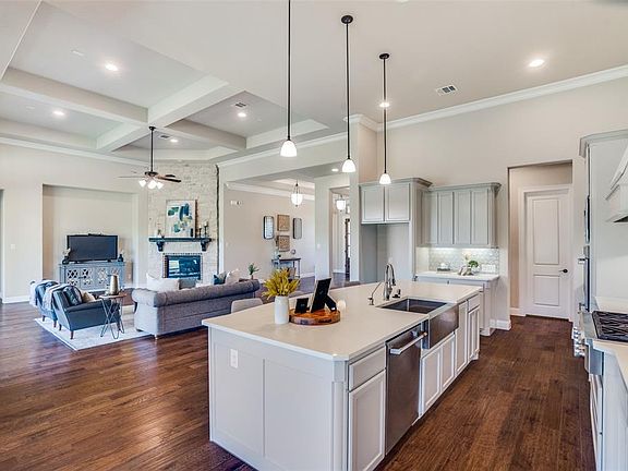 4th image of 6803 Erin Ln