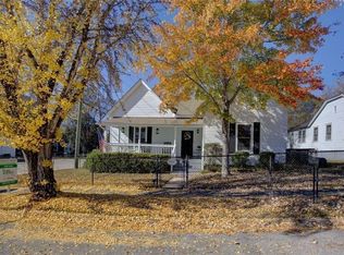 27 N Broad St, Porterdale, GA 30014