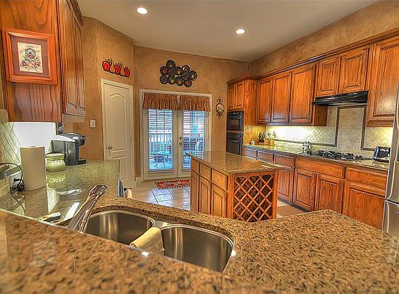 5th image of 5609 Overton Dr