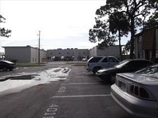 3rd image of 4020 Mount Vernon Ave
