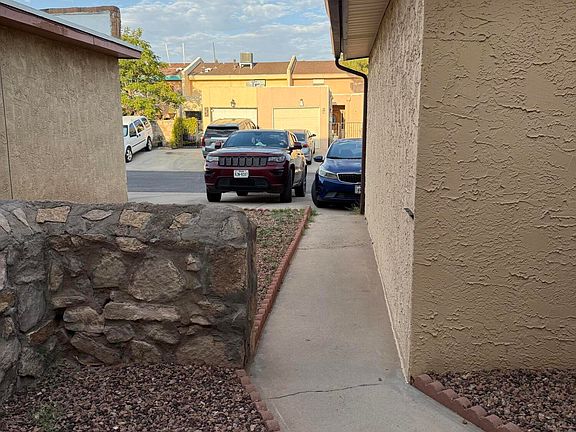 2nd image of 3243 Isla Morada Dr