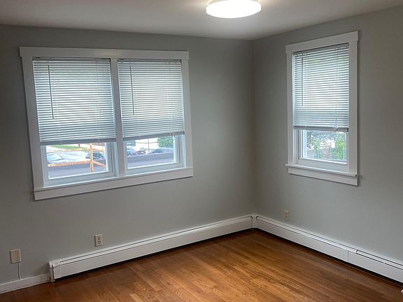2nd image of 815 McLean Ave #2