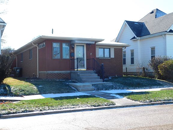 2nd image of 203 W 2nd St
