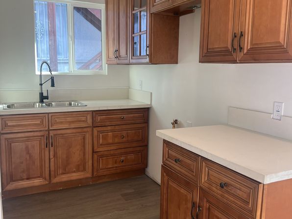 2268 Inez St