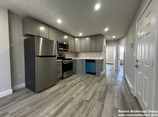 90 Hammond St ROOM 4-3, Roxbury Crossing, MA 02120