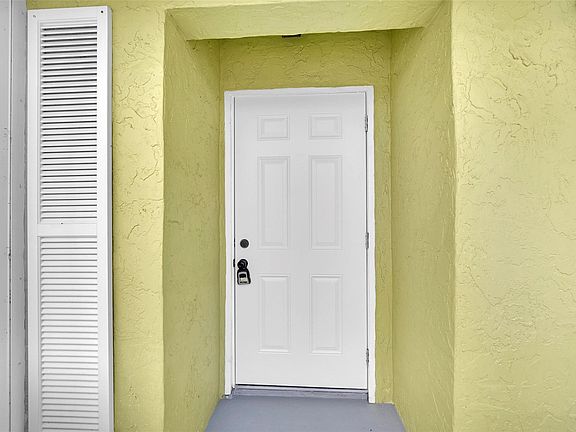 5th image of 2520 Red Hibiscus Boulevard #34-D