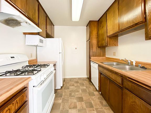 5th image of 12626 Venice Blvd APT 2