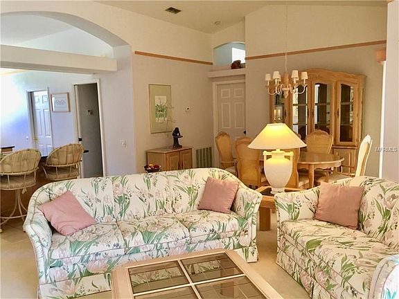 5th image of 4415 Fairway Oaks Dr