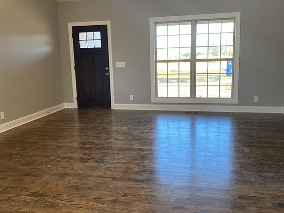 2nd image of 304 Rosemary Ln