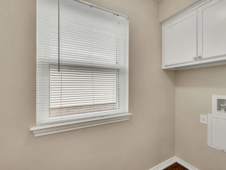 5033 Winder Ct — Photo 16