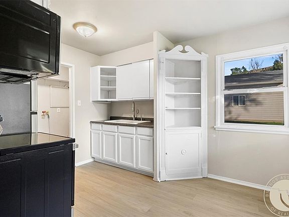 2nd image of 822 N 18th St
