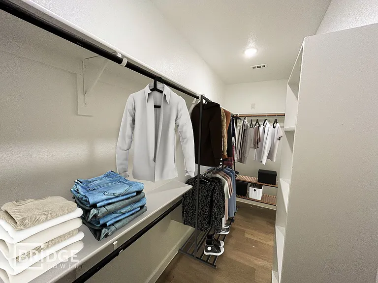 4117 Tobin Dr — Photo 3