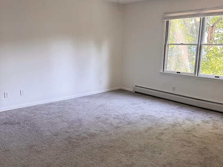 57 Spring Valley Ave — Photo 5