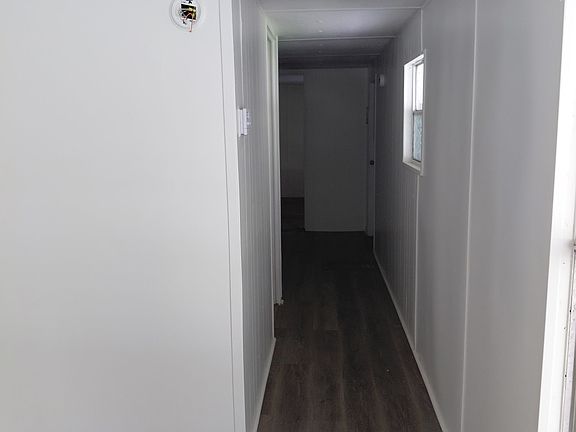 4th image of 202 Monroe Ave