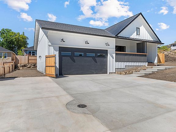 3rd image of 3371 Bryson Way