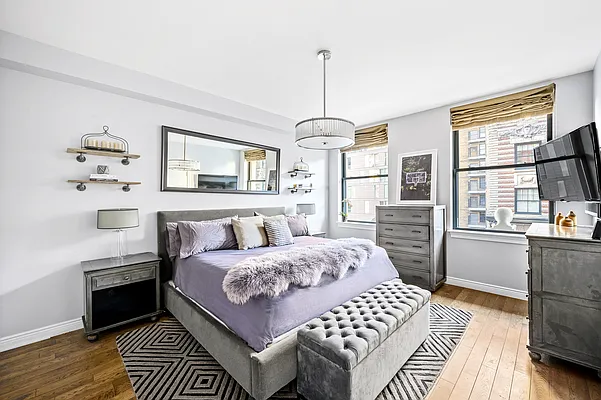 Sold by Compass | media 6