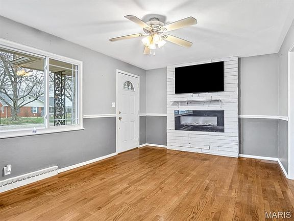 4th image of 708 Meadow Dr