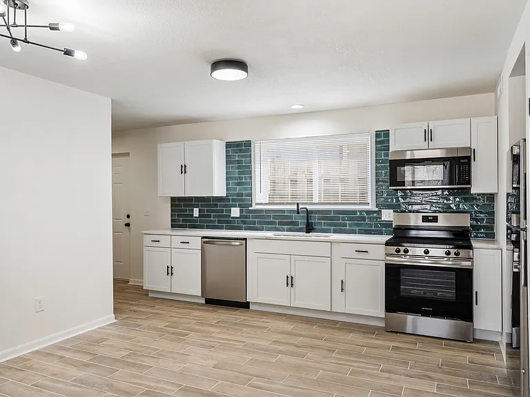 4001 S Minnie St — Photo 12