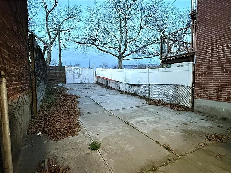 14803 61st Rd — Photo 13