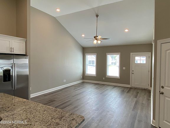 3rd image of 832 Sarah Rebecca Drive