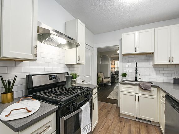 5th image of 1479 Hopkins Ave #1479
