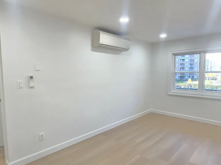 23-45 Corporal Kennedy St #1 — Photo 11