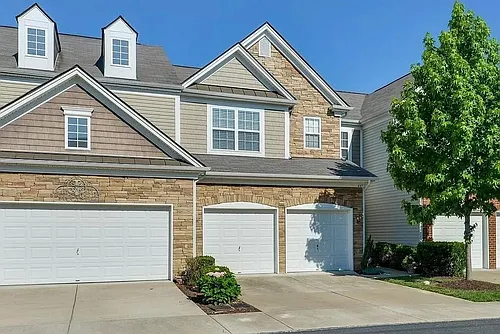 449 Lazy Creek Ln Photo 1