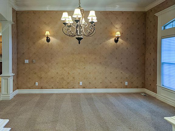 4th image of 742 W Headwaters Dr