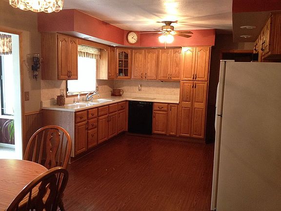 2nd image of 427 7th Ave SE