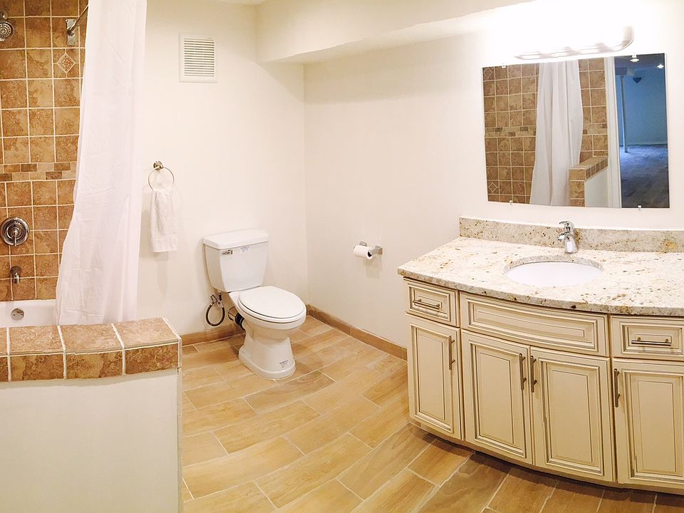 2nd image of 101 Greenwood Ct