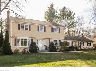 3 Pine Brook Ln, West Hartford, CT 06107